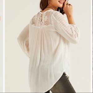 Host pick 3/22/21. Top size M